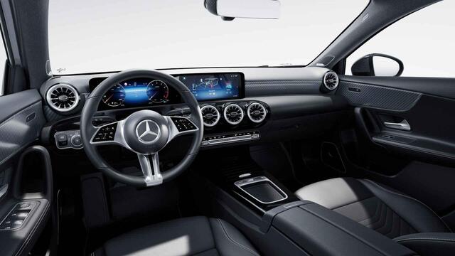 Mercedes-Benz A-KLASSE 180 Star Edition Luxury Line | Panoramadak | Burmester | Multibeam | Camera | Sfeerverlichting | Automaat
