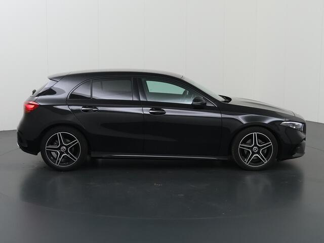 Mercedes-Benz A-KLASSE 180 AMG Line | Premium pakket | Night pakket | Burmester audio | Stoelverwarming |