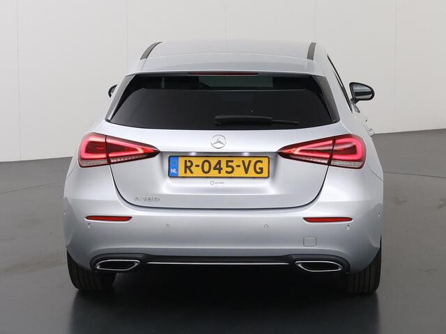 Mercedes-Benz A-KLASSE 180 Luxury Line | Distronic | Getin glas | Stoelverwarming | Achteruitrijcamera | Apple Carplay |
