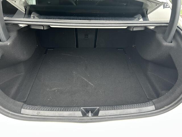 Mercedes-Benz A-KLASSE 180 Business Solution AMG | Panoramadak | Cruise Control | Stoelverwarming