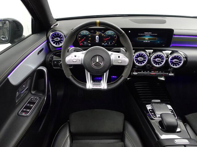 Mercedes-Benz A-KLASSE 250 AMG Premium Plus Aut- Sport uitlaat, Panoramadak, Sfeerverlichting, Aero Package, Yellow Art