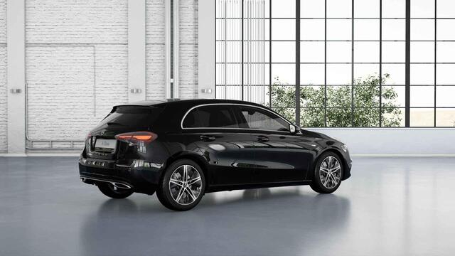 Mercedes-Benz A-KLASSE 250e Business Solution Luxury | Panoramaschuifdak | 18 inch velgen | Driving Assistance Package | Achteruitrijcamera | Dodehoekassistent |