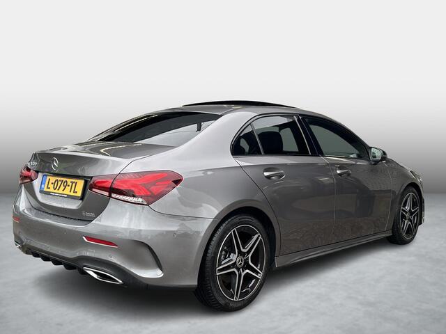 Mercedes-Benz A-KLASSE 200 Business Solution AMG | Panoramadak | Cruise Control | Stoelverwarming