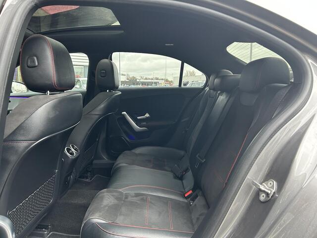 Mercedes-Benz A-KLASSE 200 Business Solution AMG | Panoramadak | Cruise Control | Stoelverwarming