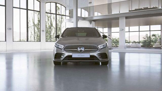 Mercedes-Benz A-KLASSE 180 Business Solution AMG | Night | Panoramadak | Widescreen | Stoelverwarming | Sfeerverlichting |