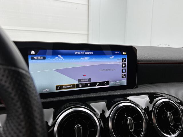 Mercedes-Benz A-KLASSE 160 Advantage | AMG-line | Achteruitrijcamera | Lichtmetalen velgen | Navigatie | Parking support | Inclusief 24 maanden MB Certified garantie voor Europa.