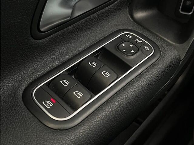 Mercedes-Benz A-KLASSE 180 Business Solution