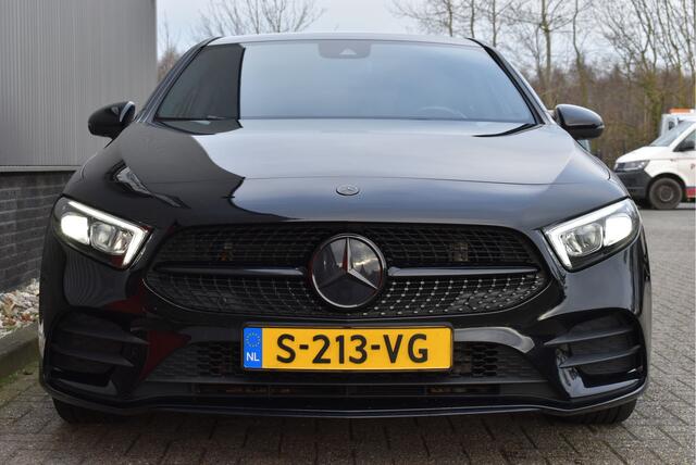 Mercedes-Benz A-KLASSE 180 AMG Line Virtual cockpit, Sfeer, Afn.Trekhaak, Cruise, Camera, Stoelverwarming, Carplay