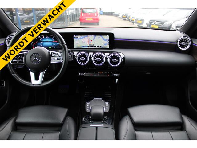 Mercedes-Benz A-KLASSE 250e AUT8 Premium LEDER SFEER KEY-LESS GO MULTIBEAM 360-CAMERA TREKHAAK