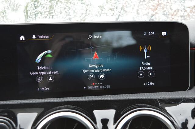 Mercedes-Benz A-KLASSE 200 Business Solution AMG NL-Auto / Clima / Sportstoelen