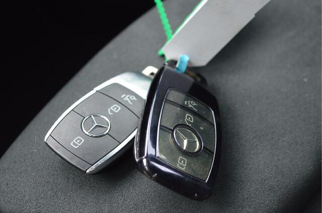 Mercedes-Benz A-KLASSE 200 Business Solution AMG NL-Auto / Clima / Sportstoelen