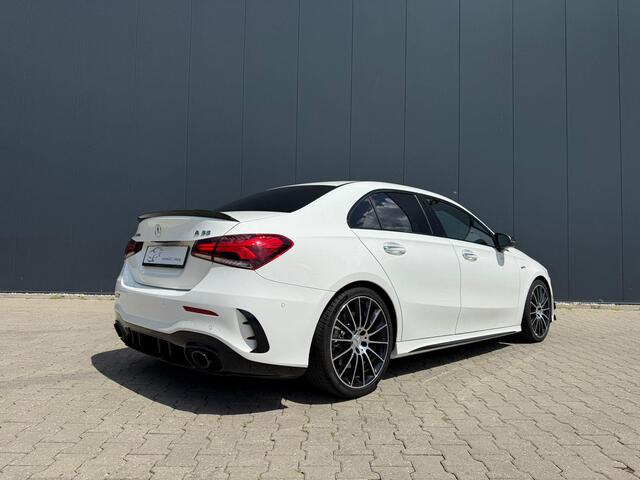 Mercedes-Benz A-KLASSE AMG 35 4MATIC Aero / Burmester / Schaalstoelen