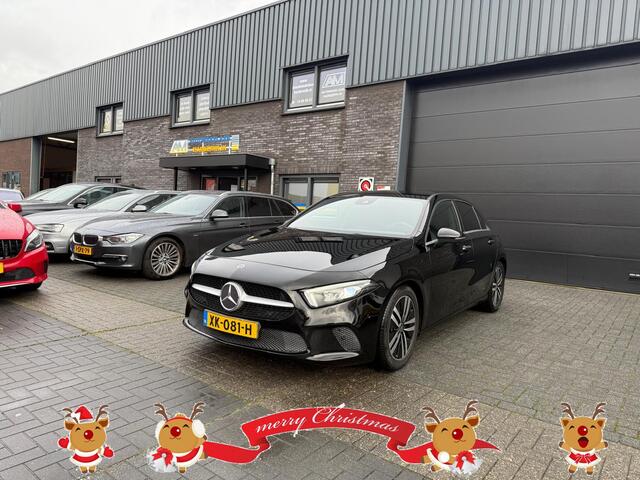 Mercedes-Benz A-KLASSE 200 Launch Edition Premium | 1E EIGENAAR | 12MND GARANTIE | AUTOMAAT | DAB | LED | SFEERVERLICHTING |