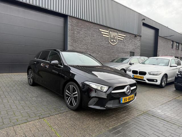 Mercedes-Benz A-KLASSE 200 Launch Edition Premium | 1E EIGENAAR | 12MND GARANTIE | AUTOMAAT | DAB | LED | SFEERVERLICHTING |