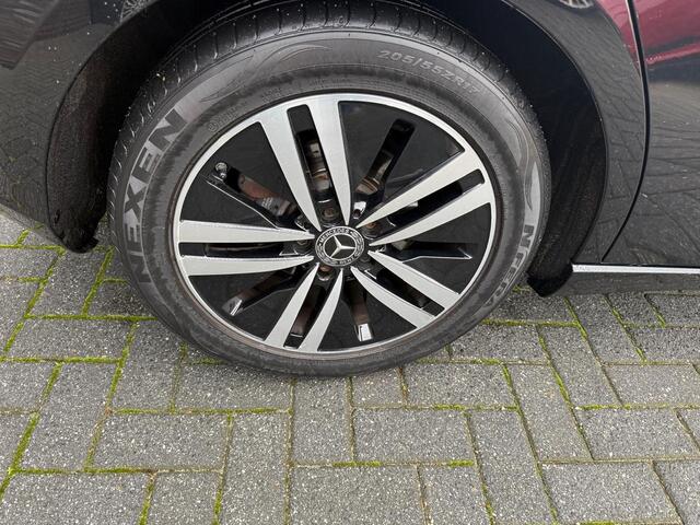 Mercedes-Benz A-KLASSE 200 Launch Edition Premium | 1E EIGENAAR | 12MND GARANTIE | AUTOMAAT | DAB | LED | SFEERVERLICHTING |