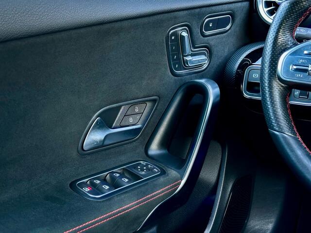 Mercedes-Benz A-KLASSE 200 AMG A35 PANO|MEMORY|SFEER|NIGHT|CAMERA