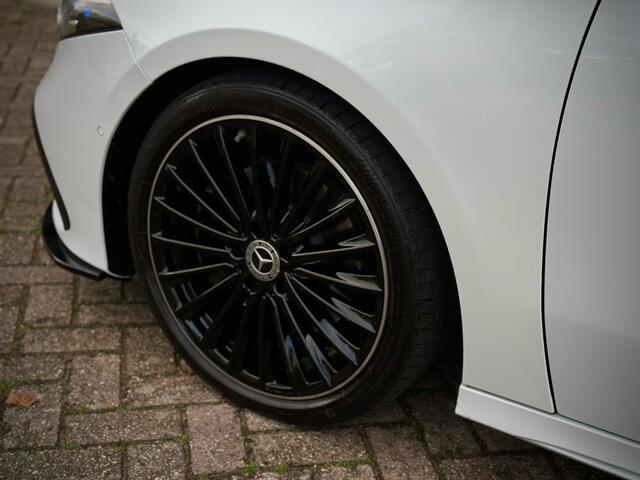 Mercedes-Benz A-KLASSE 250 e AMG A35 PANO|360|HUD|MEMORY|BLINDSPOT VOL!