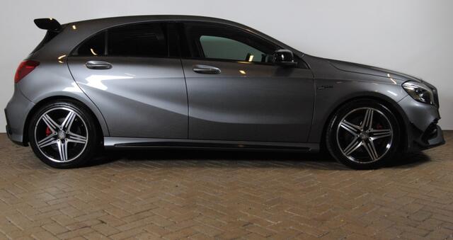 Mercedes-Benz A-KLASSE 250 A 250 Sport || AMG Pakket|| Stoelverwarming|| Handgeschakeld!