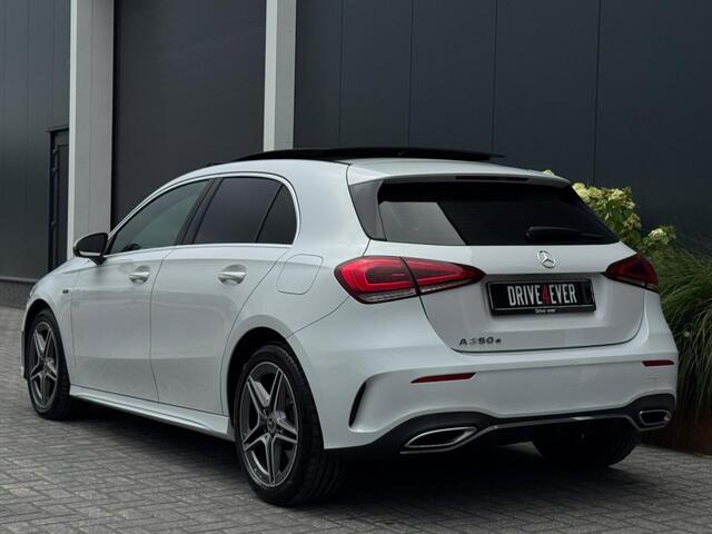 Mercedes-Benz A-KLASSE 250 e AMG Line FULL PANO SFEER ECC PDC SPORTVELGEN NAVI