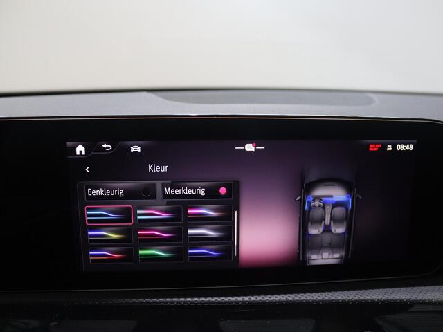 Mercedes-Benz A-KLASSE 180 Star Edition Luxury Line | Trekhaak | Dodehoekassistent | 18" lichtmetalen velgen