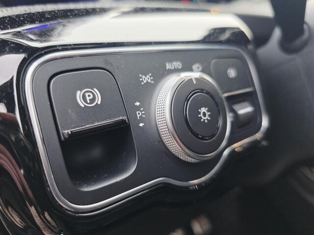 Mercedes-Benz A-KLASSE 180 d Advantage