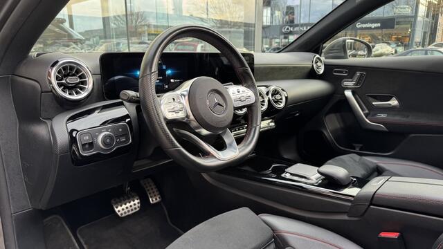 Mercedes-Benz A-KLASSE 250 e Premium Plus | Pano | Camera | Navi