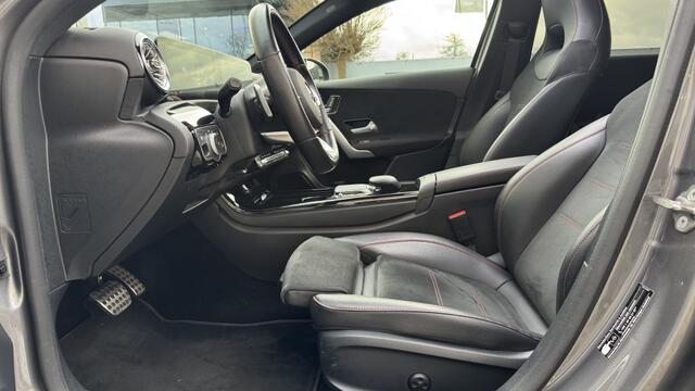 Mercedes-Benz A-KLASSE 250 e Premium Plus | Pano | Camera | Navi
