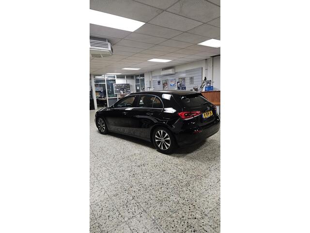 Mercedes-Benz A-KLASSE 180 Business Solution