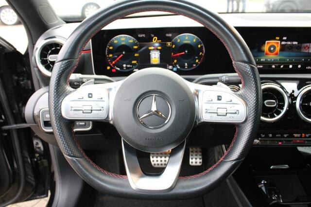 Mercedes-Benz A-KLASSE A200 Business AMG Sport Virtual Navi Climate PDC Leder 18AMG