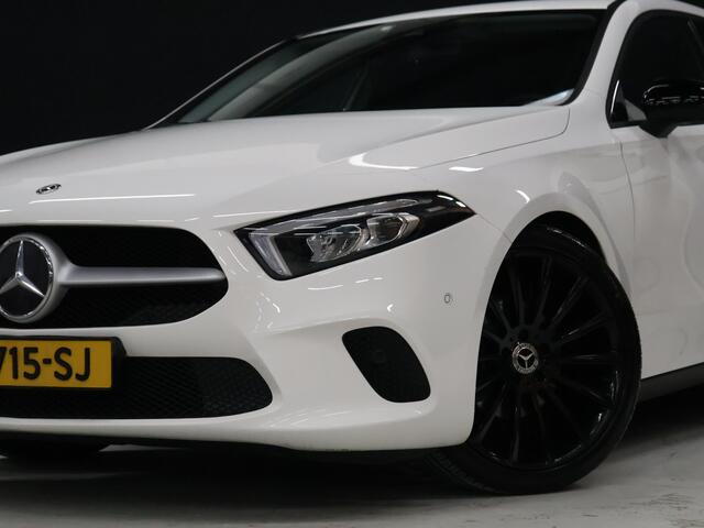 Mercedes-Benz A-KLASSE 160 Business Solution [CRUISE CONTROL, APPLE CARPLAY, ACHTERUITRIJCAMERA, PDC V+A, LANE ASSIST, STOELVERWARMING, AUTOMATISCHE AIRCO, LICHTMETALEN VELGEN, NIEUWSTAAT]