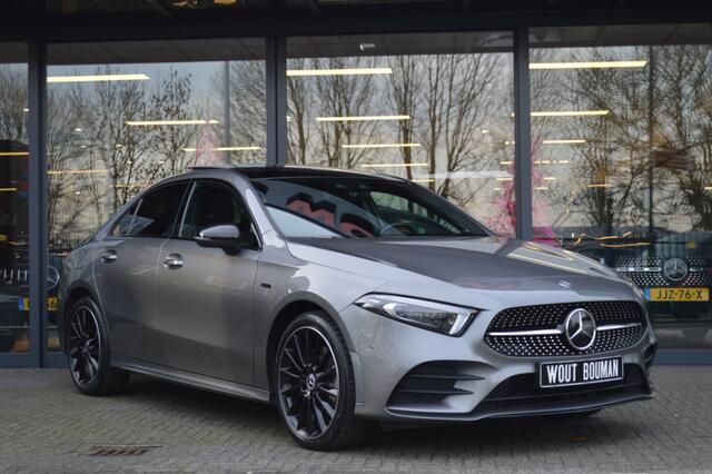 Mercedes-Benz A-KLASSE 250 e AMG Led Panorama Memory Distronic Burmester Keyless Augmented Pdc