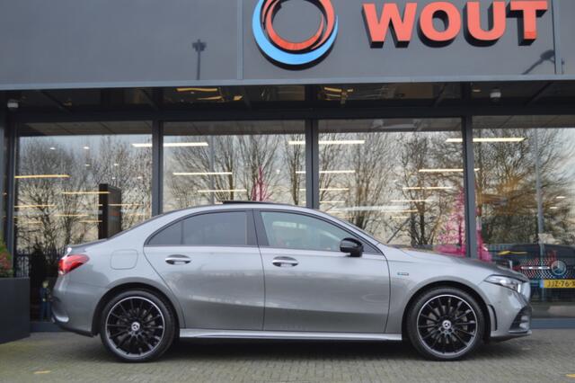 Mercedes-Benz A-KLASSE 250 e AMG Led Panorama Memory Distronic Burmester Keyless Augmented Pdc