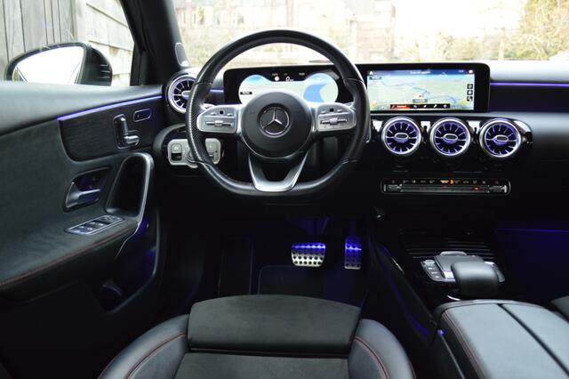 Mercedes-Benz A-KLASSE 250 e AMG Led Panorama Memory Distronic Burmester Keyless Augmented Pdc