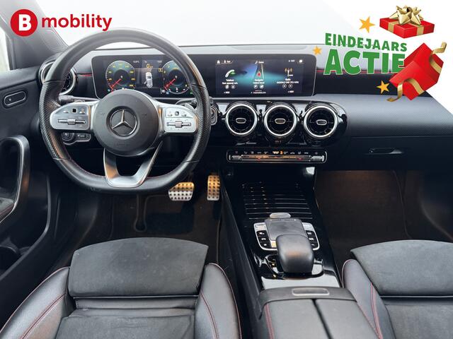 Mercedes-Benz A-KLASSE 180 Business Solution AMG Automaat Achteruitrijcamera | Apple CarPlay | Stoelverwarming | Diamondgrille