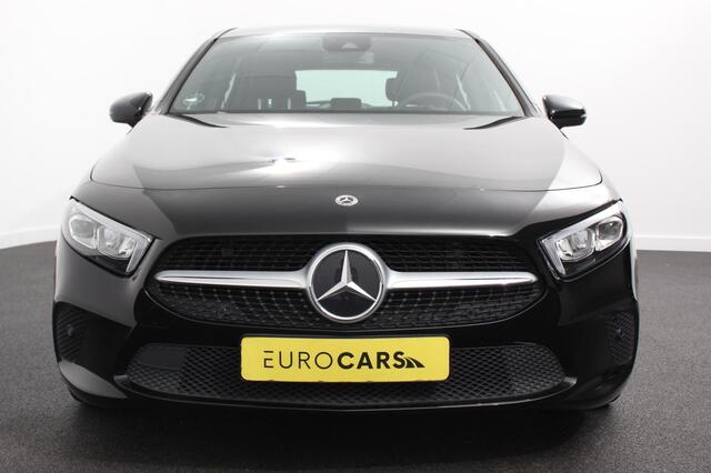 Mercedes-Benz A-KLASSE 180 136pk DCT Progressive Navigatie Parkeersensoren Camera Cruise Control Stoelverwarming Ledverlichting Climate Control