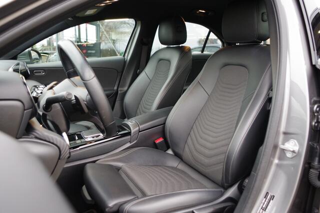 Mercedes-Benz A-KLASSE 200 164 PK Automaat Business Solution, Groot-Navigatie, Stoelverwarming
