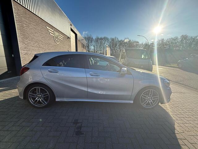 Mercedes-Benz A-KLASSE 180 Business Solution AMG | 12MND GARANTIE | AUTOMAAT | NAVI | LED | STOELVERWARMING |