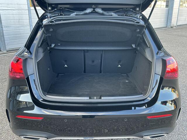 Mercedes-Benz A-KLASSE 180 AMG Line | Panoramadak | Cruise Control | Stoelverwarming