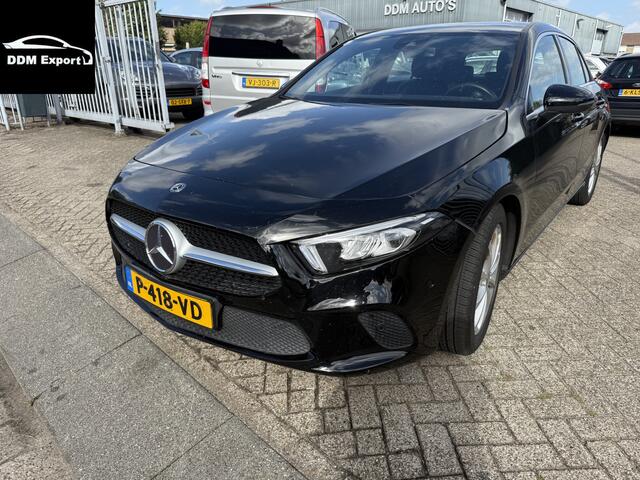 Mercedes-Benz A-KLASSE 180 d Launch Edition nieuwe automaatbak 37000km B - Alleen exportbedrijven en handelaren
