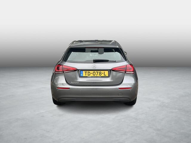 Mercedes-Benz A-KLASSE 200 Advantage | Stoelverwarming | Cruise Control | Navigatie | Apple Carplay | LED Koplampen