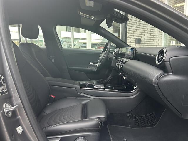 Mercedes-Benz A-KLASSE 200 Advantage | Stoelverwarming | Cruise Control | Navigatie | Apple Carplay | LED Koplampen