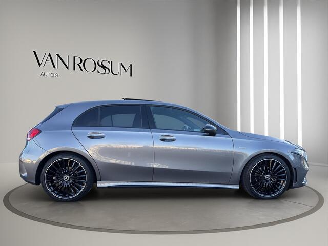 Mercedes-Benz A-KLASSE 180 Business Solution AMG | 360 Camera | Head-up | Panoramadak | Navi | Sfeerverl | 19"| Trekh.Wegklap |