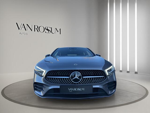 Mercedes-Benz A-KLASSE 180 Business Solution AMG | 360 Camera | Head-up | Panoramadak | Navi | Sfeerverl | 19"| Trekh.Wegklap |