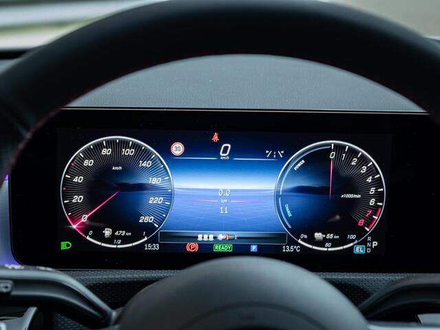 Mercedes-Benz A-KLASSE Hatchback 250 e Business Solution AMG Panorama dak