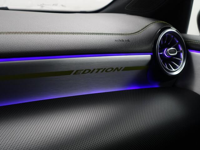 Mercedes-Benz A-KLASSE 200 AMG Premium Plus Aut- Panoramadak, Sfeerverlichting, 360 Camera, Night Edition Package, Xenon Led