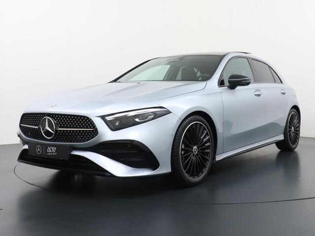 Mercedes-Benz A-KLASSE 180 Business Solution AMG | Panorama - Schuifdak | Memorystoelen | Head-Up Display | 360° Camera | Apple Carplay & Android Auto | Multibeam Led