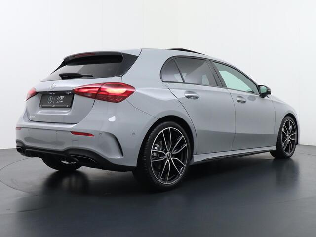 Mercedes-Benz A-KLASSE 180 Business Solution AMG | Panorama - Schuifdak | Burmester Surround Sound | Memorystoelen | Head-Up Display | 360° Camera | Multibeam Led | Apple Carplay & Android Auto