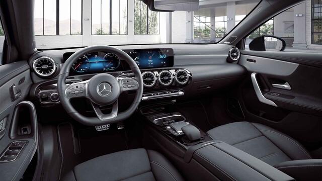 Mercedes-Benz A-KLASSE 250 e Advantage | Night | Panoramadak | Burmester | Sfeerverlichting | Stoelverwarming |