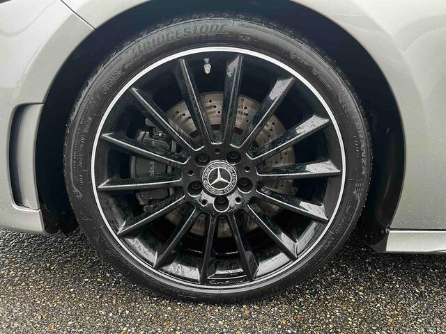 Mercedes-Benz A-KLASSE 250 4MATIC Premium Plus AMG Pano matrix LED 19-inch Burmester ACC Keyless 360° Camera Memory