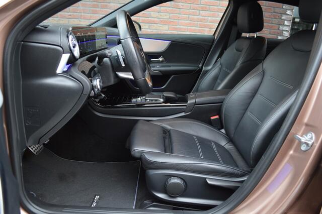Mercedes-Benz A-KLASSE 250 e AMG Led Leder Panorama Widescreen Sfeer Camera Night Pdc